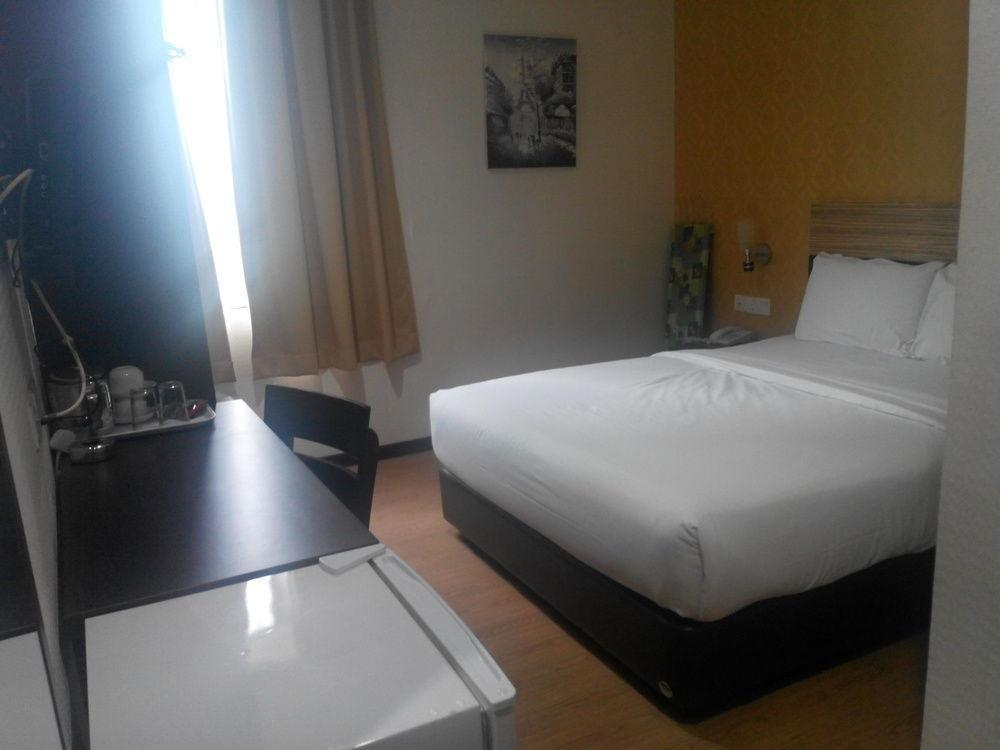 7 Heaven Boutique Hotel Pasir Gudang Dış mekan fotoğraf