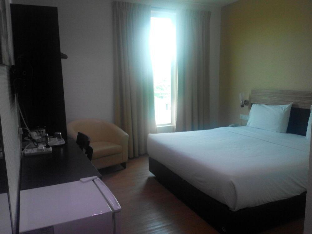 7 Heaven Boutique Hotel Pasir Gudang Dış mekan fotoğraf